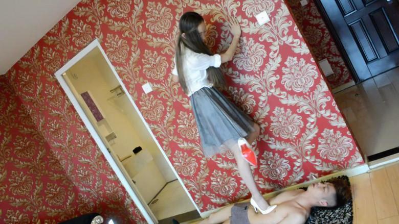 『奴隶岛』—萱萱高贵的日常调教