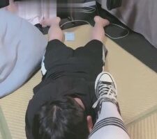 【妮可】学生S帆布鞋过膝袜辱狗 bf16604