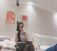 【嘉倪】模特黑丝高跟辱脚垫【完整版】 bf18772