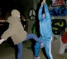 【美离子】户外吊绑狗狠虐 bf23003