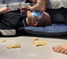 【精神小妹】精彩-多学生素人S踩食物喂狗 bf24663