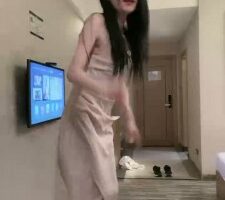 【陈甜女帝】小白鞋+高跟全体重跳踩 bf26130