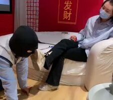 【Q月】脏老爹鞋黑棉袜辱-转胯踩踏强制闻舔 bf26194