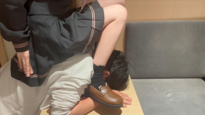 【悠米S】JK皮鞋踩手闻舔鞋底 YC-230419-8