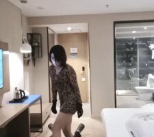 【芊兮殿下】白领臭脚臭袜踩狗奴 bf27696