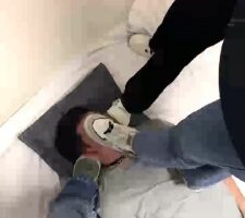 【精神小妹】3素人S暴力踢踹/踩踏碾压/白袜塞嘴 bf27805