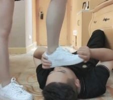 【花花子】沦为前女友的狗-空军一号踩虐/拧耳朵【双视角】bf29972