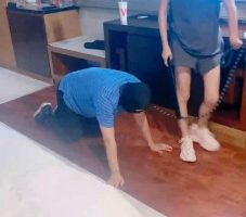 【尤黎】舌头清理器/踩脖窒息/暴力碾压跳踩/圣水/深喉 bf30026