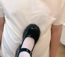 【娇娇】白丝皮鞋闻舔/大力掐肉 JS23062944