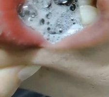 【夜巴黎】尝试喝圣水/踩踏/闻舔原味白袜jio bf32527