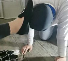 【大美】家务奴努力清理脏鞋 bf36005