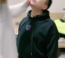 【小羊】跪舔白棉袜/提档/臭脚捂脸/踩踏/胯下辱 bf37025