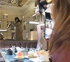 【艳主】KTV-第一次和女素人戏耍闺蜜 bf37519