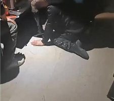 【乐爷】KTV聚会公开处刑-长靴踩虐踢踹 bf37932