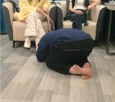 【阳阳】姐妹花臭脚臭袜辱-鞭打/转胯骑马踩踏 bf37979