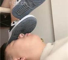 【文文sama】训练狗舌舔脏鞋臭袜 bf38001