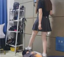 【魔鬼天使】反绑虐打/运动鞋白丝全体重踩踏 bf38639