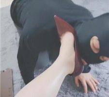 【灵竹】高跟裸足恋足舔/伺候沐足 JS240306-11