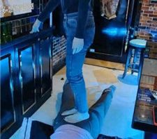 【樱樱】俄罗斯混血女女KTV强制虐【四】 bf38792