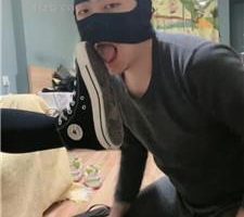 【黑泽兮】狗舌清理脏匡威原味脚 JS240309-9