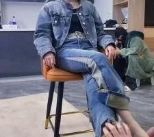 【麋鹿银儿】双S-重度暴揍/踢踹/全体重踩踏/白袜踩窒息/骑马 bf39967