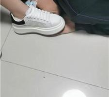 【文文文】3S素人-靴子+高跟+小白鞋踩狗奴/虐舌/闻白袜转胯 bf40039