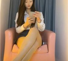 【芊芊】裸足蹂躏狗脸/吮吸脚趾/虐乳/全体重踩踏 bf40361