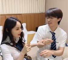 【冰冰】剧情-学姐虐学弟-捆绑/强制喂食/舔脏鞋白袜/耳光/骑马 bf40878