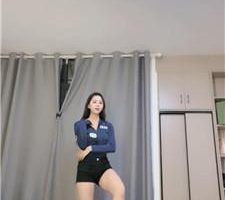 【九莲】舞蹈女神-吐口水/骑马狗爬/粗高跟踩踏/品尝裸足 bf41024