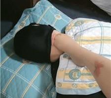 【魔蝎】高跟裸足恋足狂舔/臭脚喂食 JS240504-11