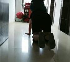 【凌儿女神】母畜-楼梯间训练狗爬 bf42962