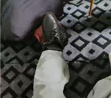 【文文文】桌底视角-做学生双S的脚下奴【上】 JS240819-16