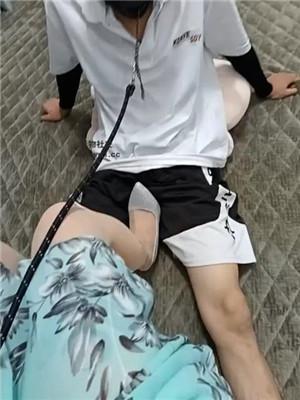 【姗姗】高跟肉丝脚踩虐 JS240829-12