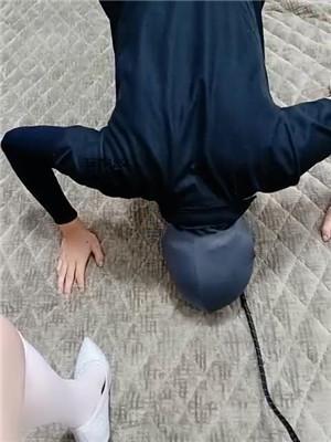 【姗姗】高跟白丝踩虐家奴 JS240915-19