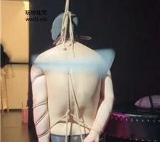 【黑兔】白袜塞嘴吊绑重度鞭打 bf45817