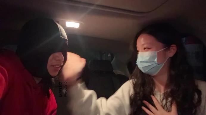 【素人挖掘机】路边开发长发小姐姐 bf46018