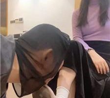 【绯闻王妃】白袜+高跟玩虐地毯奴 bf46094