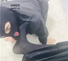 【兜兜】性感黑丝美腿恋足狂舔 JS241025-11