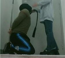 【喵酱紫】反绑下跪/抽耳光鞭打踩踏 bf46307