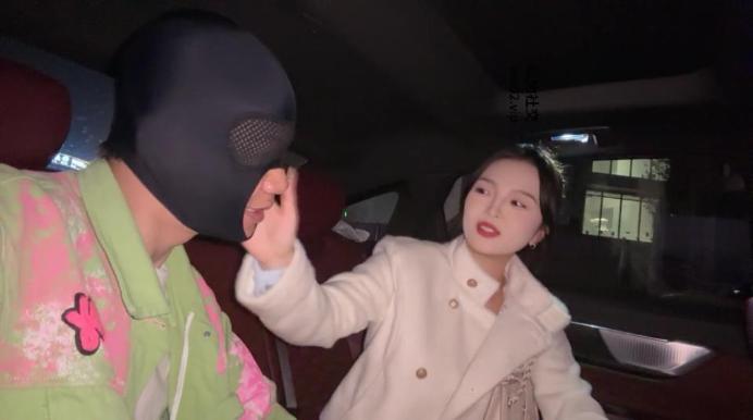 【狗哥】开发小姐姐车内抽耳光 bf46338