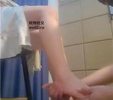 【魔鬼天使】跪舔裸足/掐乳/伺候沐足 JS241029-16