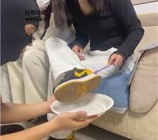 【精神小妹】4S学生主-喝刷鞋水/全体重踩踏/吃烟灰/圣水 bf47096