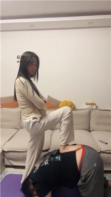 【埋汰】玉足踩踏/骑狗背/踢裆 bf47767