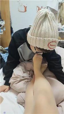 【聪慧cc】素人同事居然喜欢舔脚丫 JS241211-16