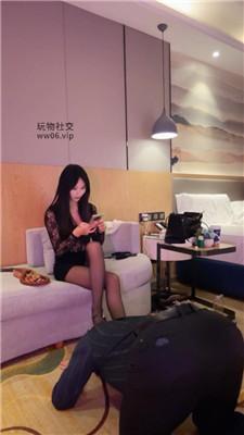 【文希】高跟踩狗爪/拍子虐打/耳光踢裆/坐脸窒息 bf48303