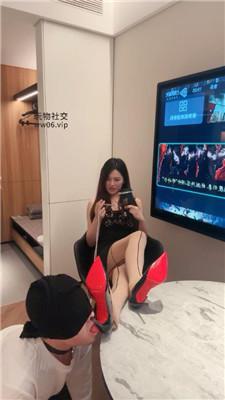 【琪琪sama】拴狗链-高跟肉丝美腿舔 bf48604