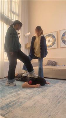 【素人星探】双S-漂亮学生主-重度踢踹虐打【下】 bf48888