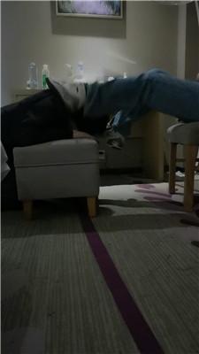 【乔伊】沉浸式舔闻素人姐姐的运动鞋白袜【双视角版】JS250101-10