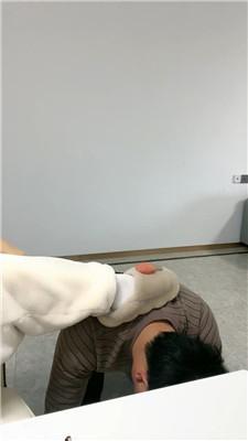 【薇薇情侣主】圈养奴脚下伺候【上】JS250123-5