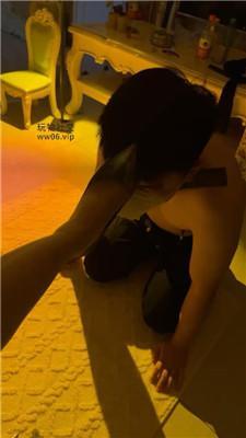 【灵灵】臭脚丫恋足狂舔 JS250202-12